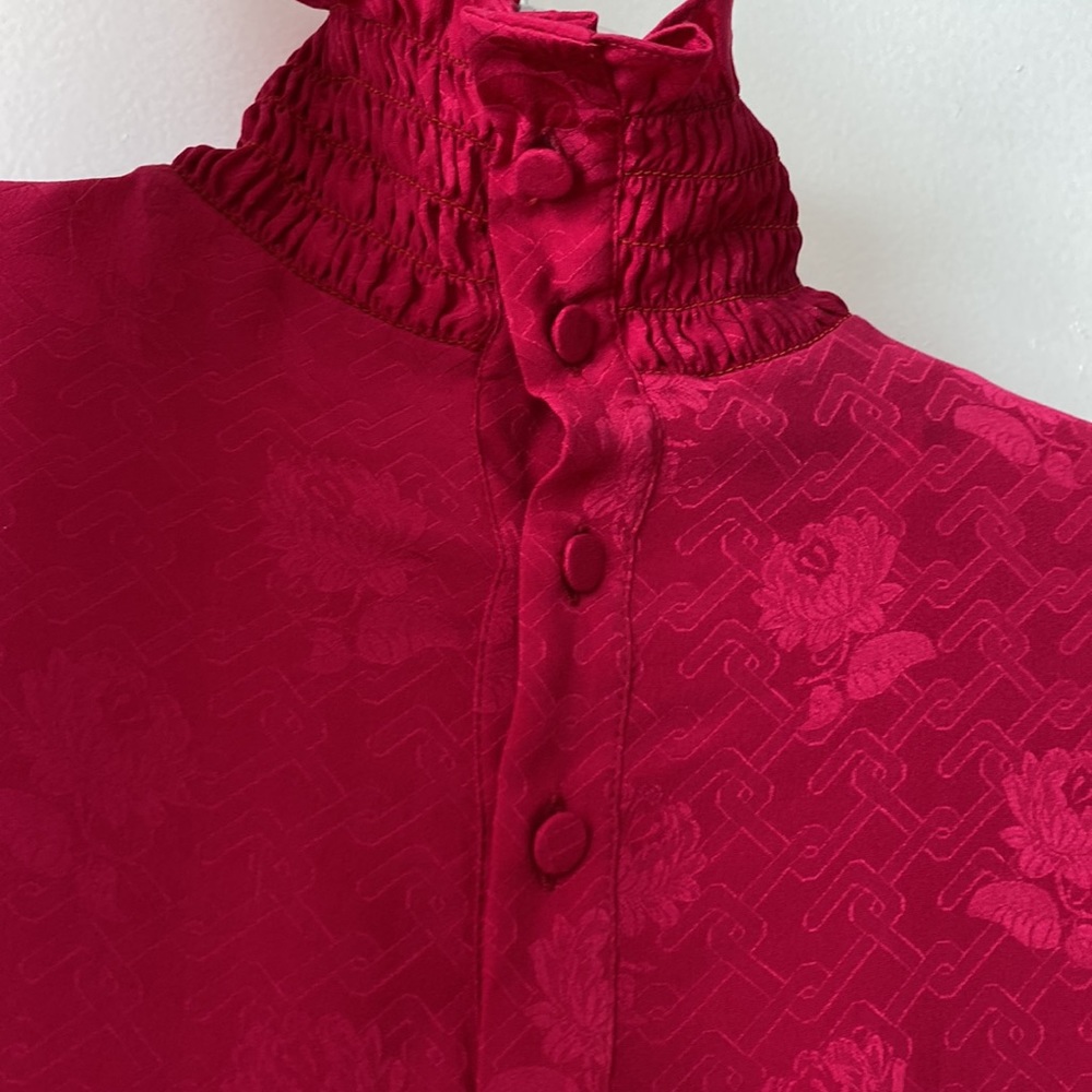 Authentic GUCCI Roses Silk Blouse - Picture 13 of 14